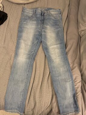 American Eagle Outfitters Light Blue Skinny Jeans
